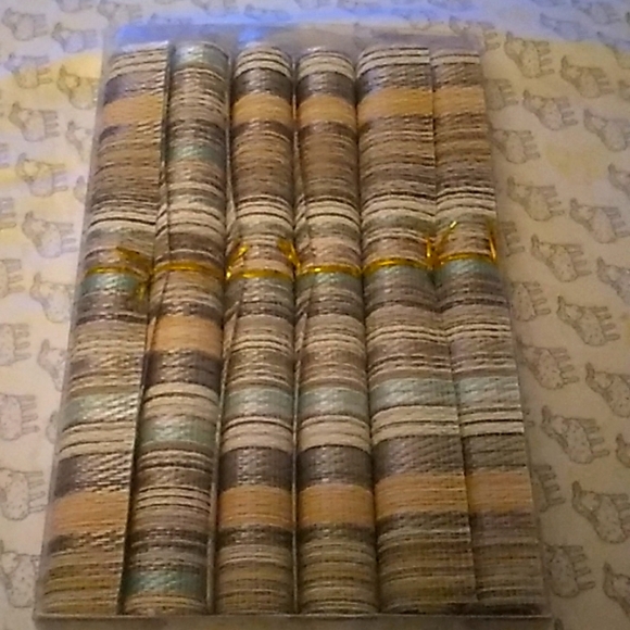 6 placemats - Picture 3 of 4